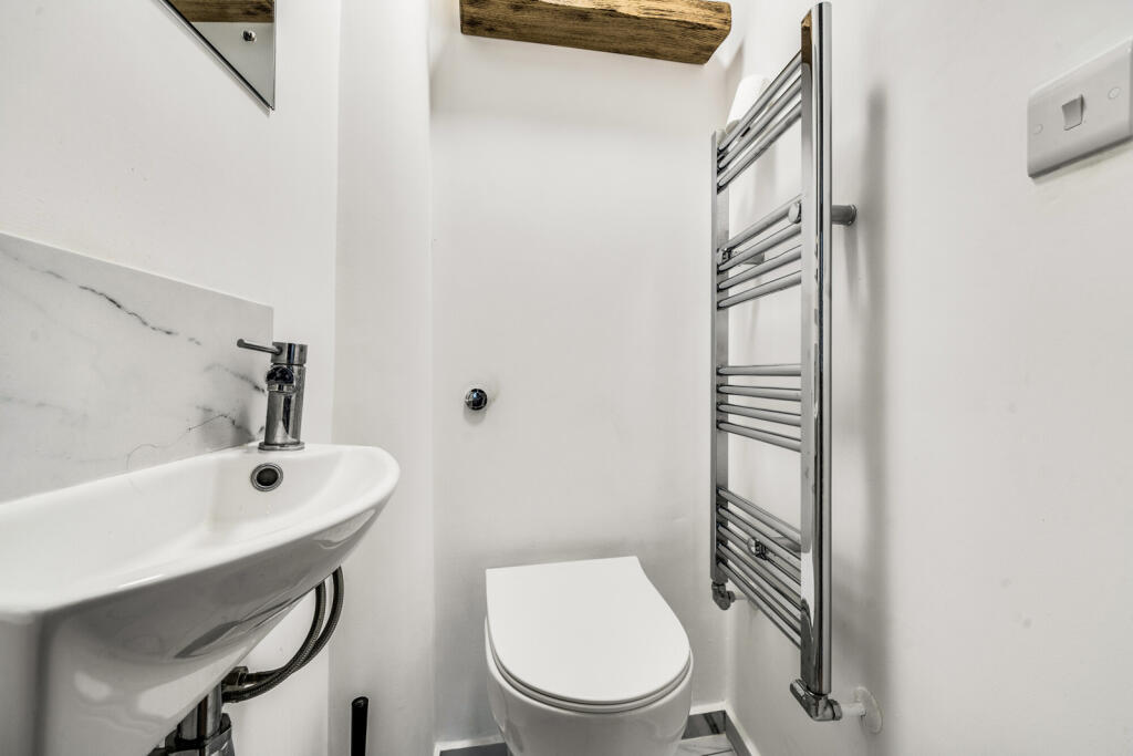 1355178-12-68ca90...