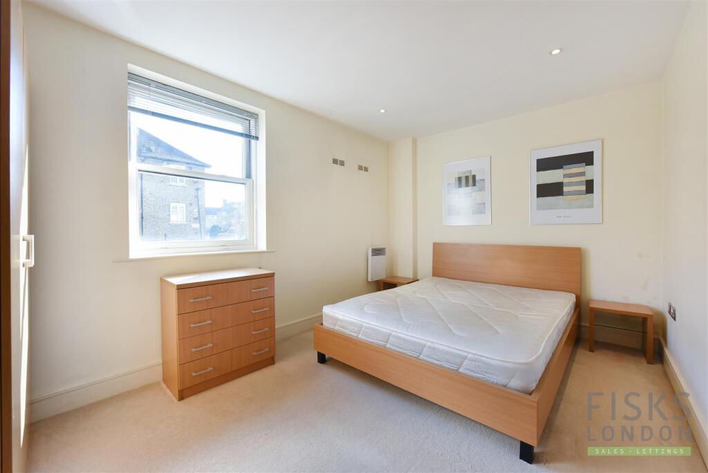 Flat 76 Ashburnham Place (8).JPG