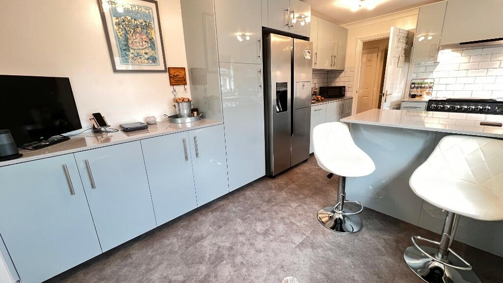 Fitted Kitchen/Diner