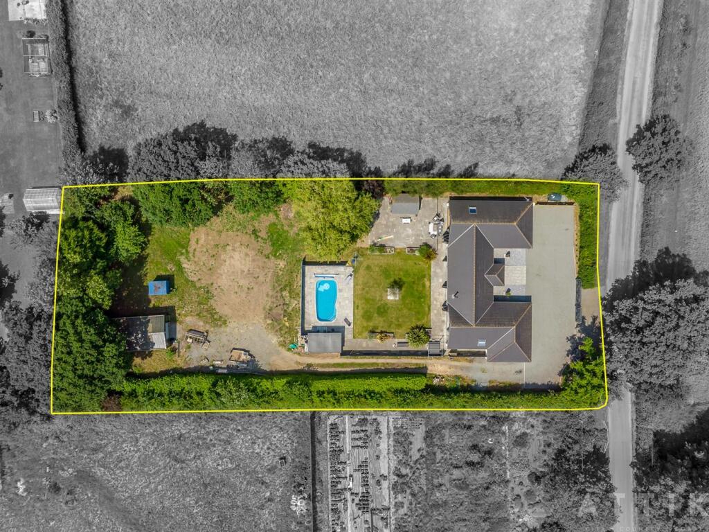 ATTIK (7)_B&amp;W.jpg