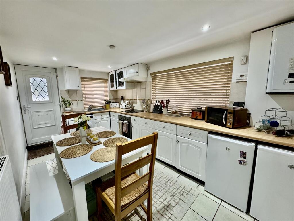 Dining Kitchen