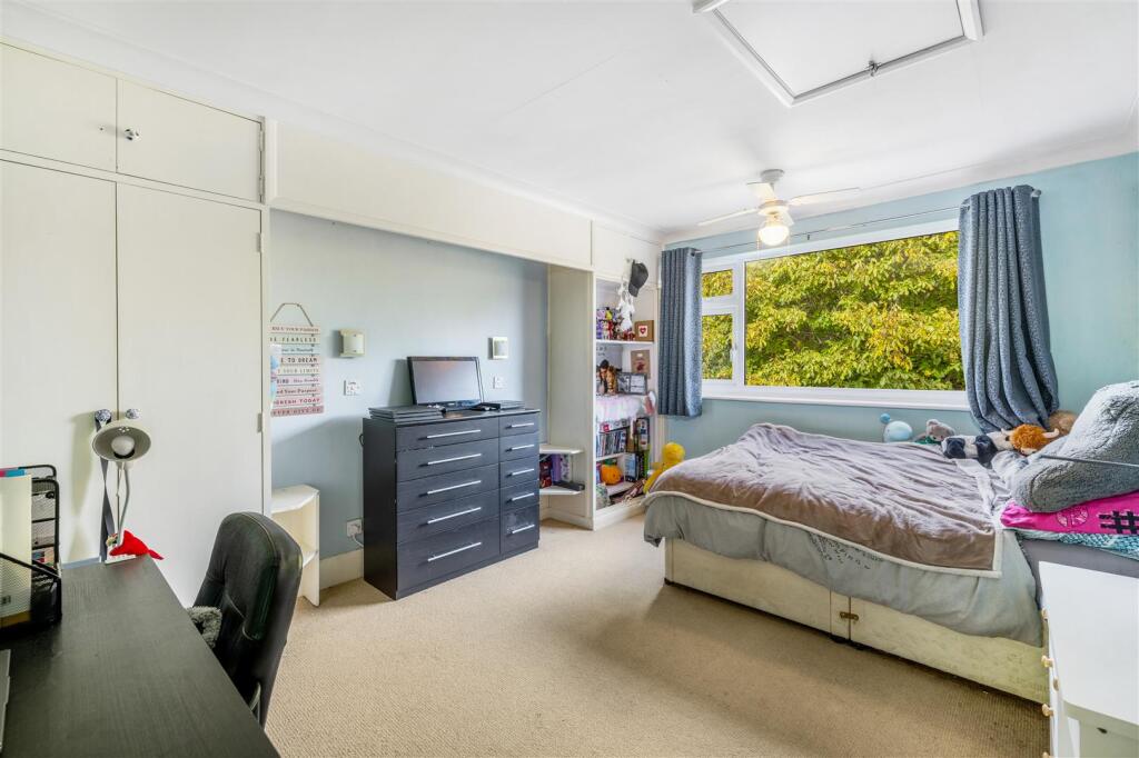 338 Cricklewood (Kirton End)-32.jpg