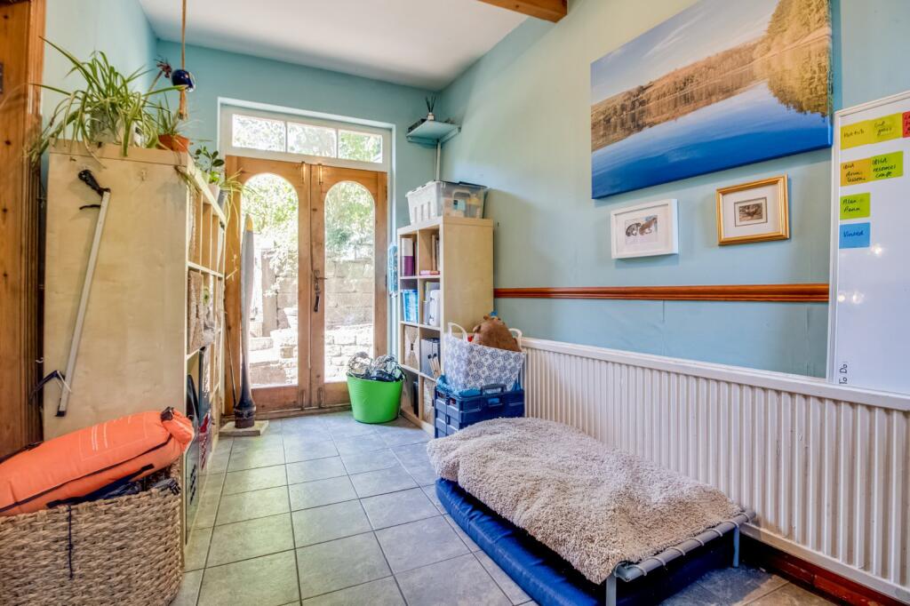 Side Entrance/Office