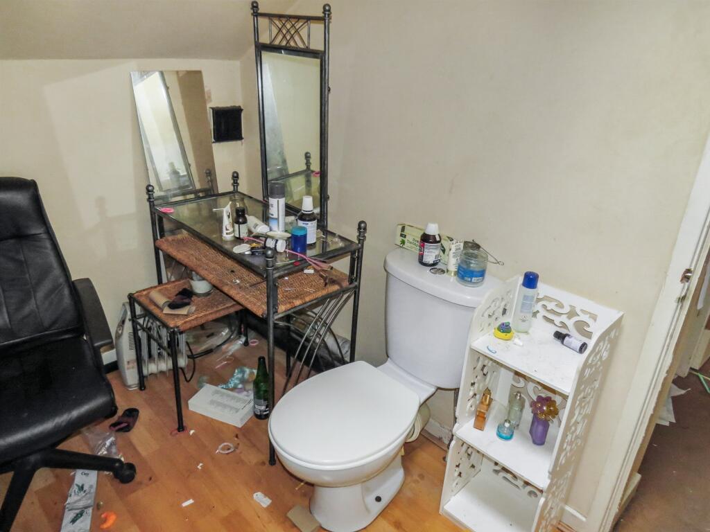 20251014053344 IMG 6066 3y6eB T202510151857.jpg