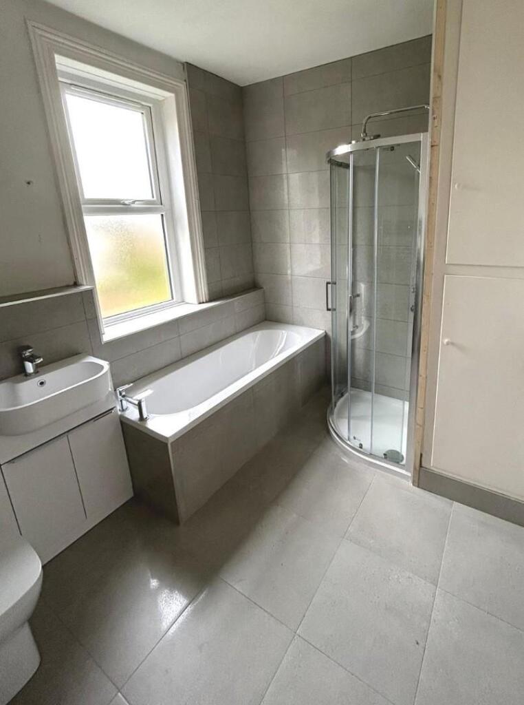 Bathroom (not finished)