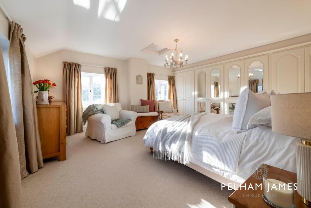 Principal Suite - Mews Cottage, Woodnewton