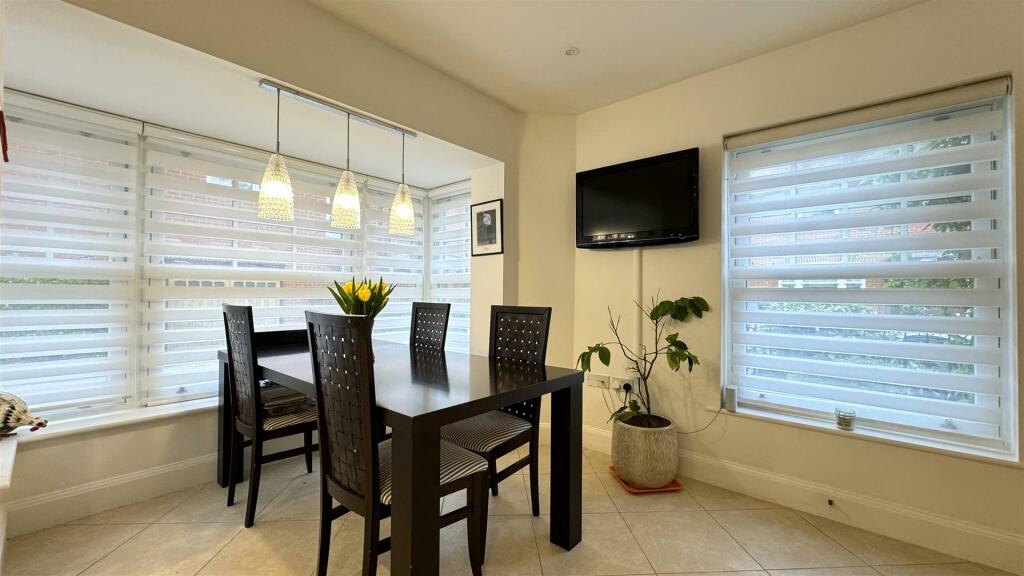 dining area.jpg