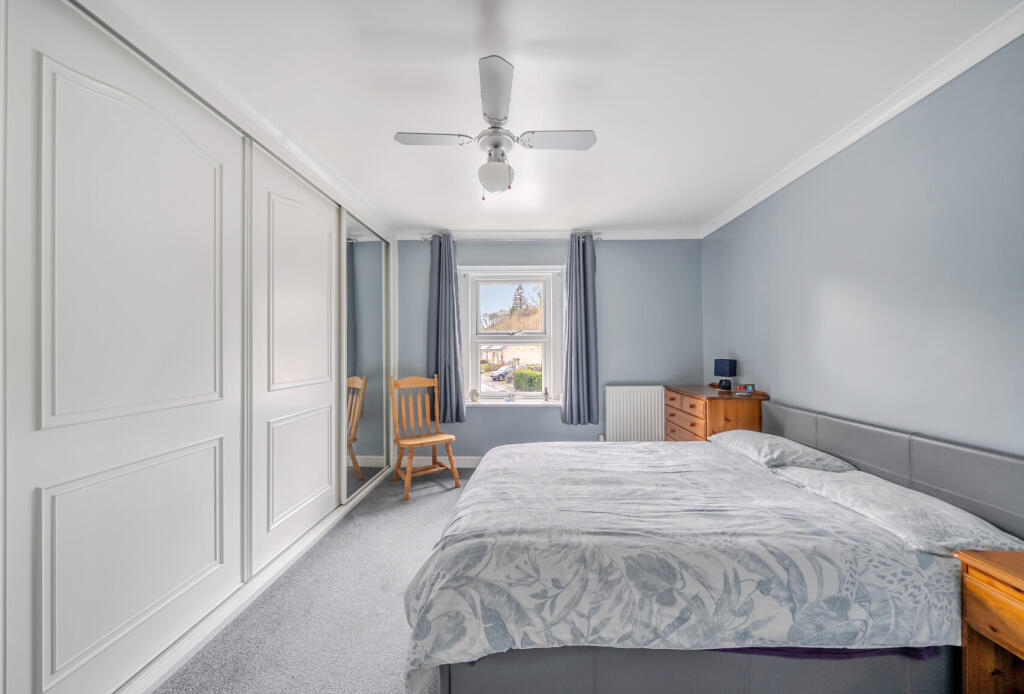 1386200-19-693177...