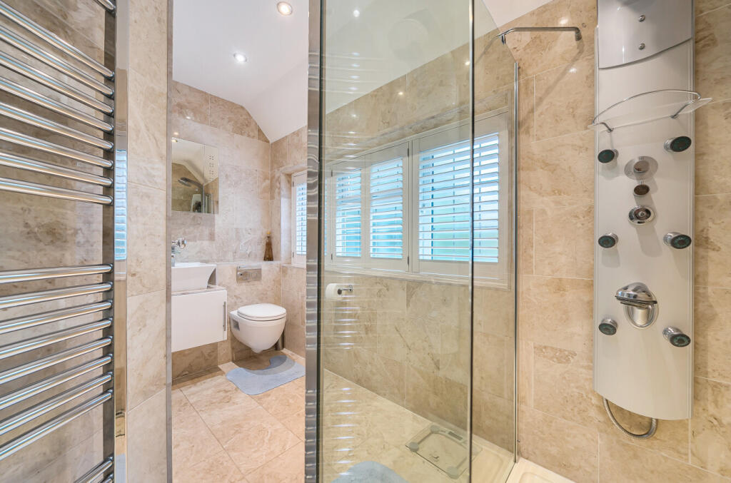 1353736-23-68c1a9...