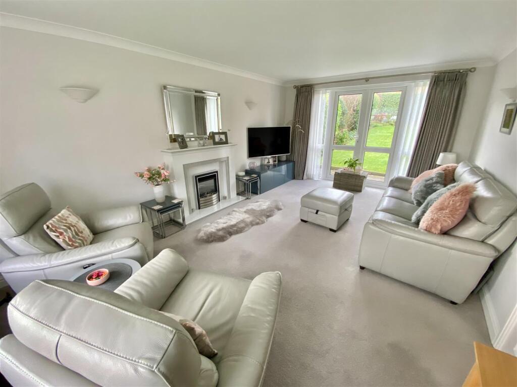 Bramleys Estate Agents - Whitley Road - Mirfield (