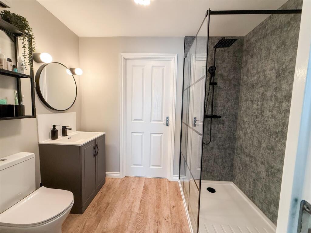 JACK &amp;  JILL  EN SUITE