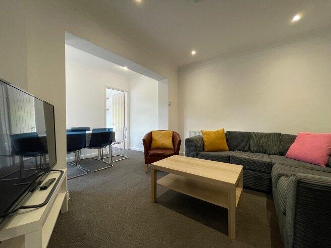 hillside-avenue-ct2-8ez-1014989