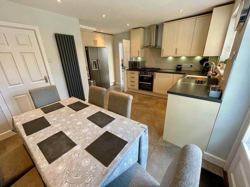 Kitchen/Breakfast Room