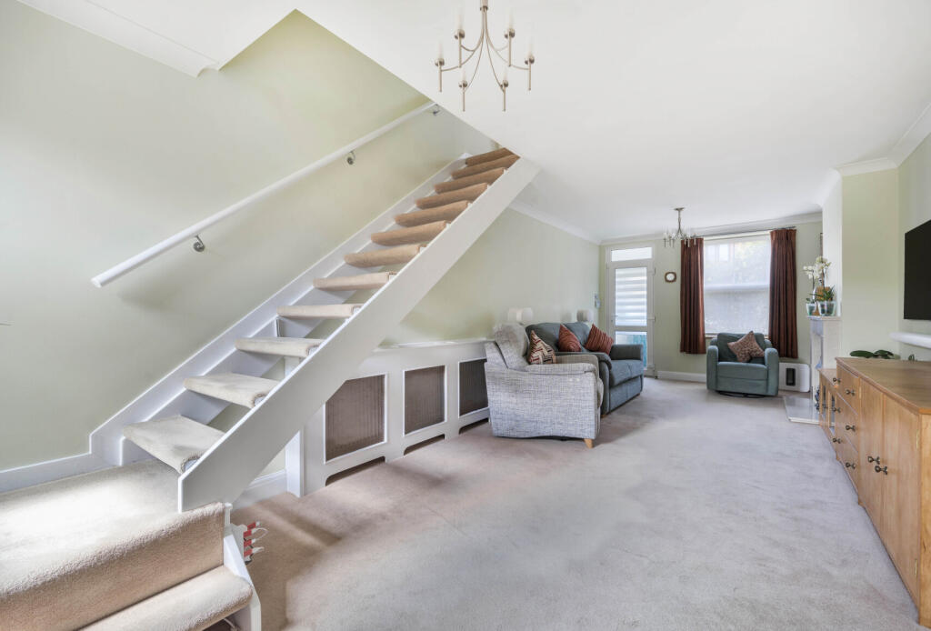 1303841-13-683d92...