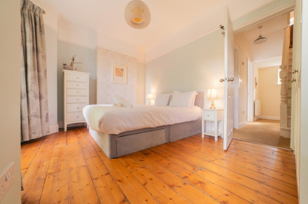 Call 02920 454555 to secure your viewing_28