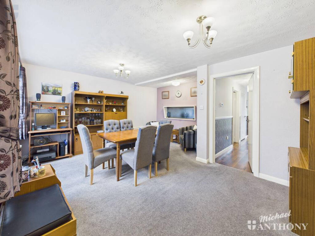 CAM03852G0-PR0471-STILL002-thumbnail-h750-70