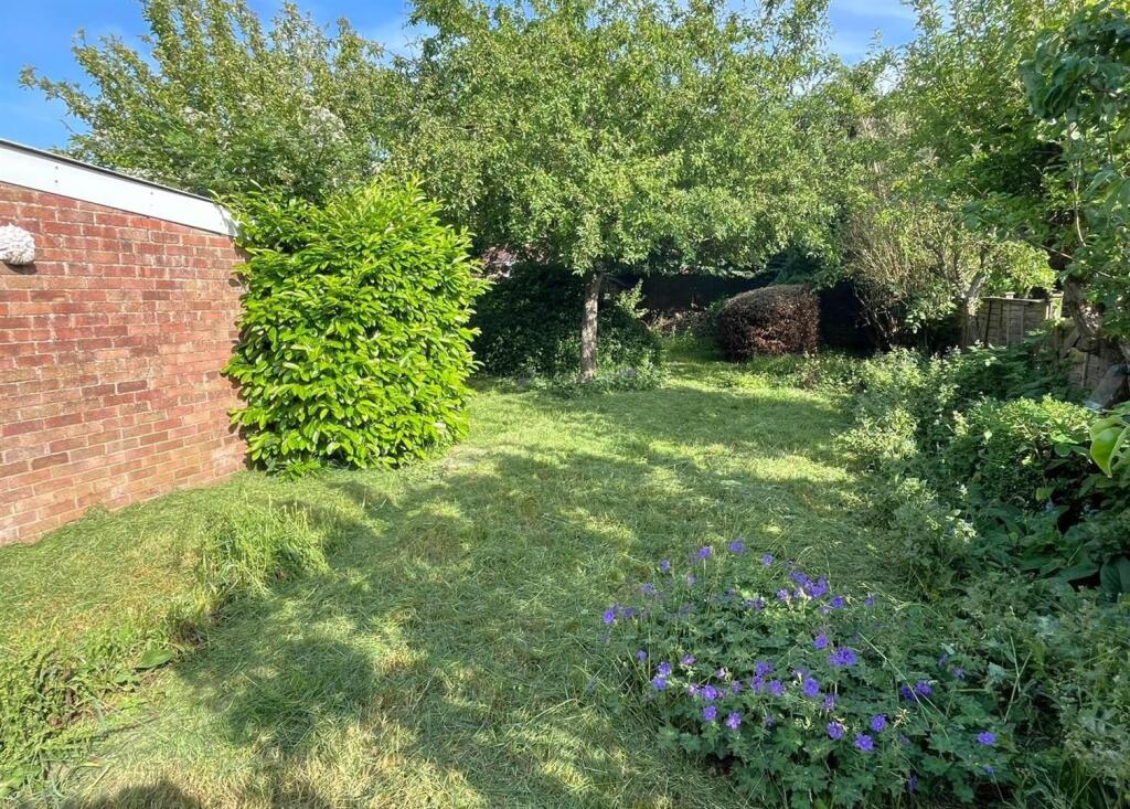 Garden2.jpg