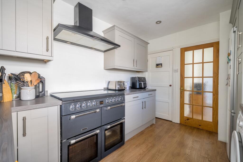 1313291-14-6854223b42619