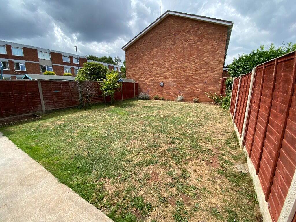 Garden to Rear