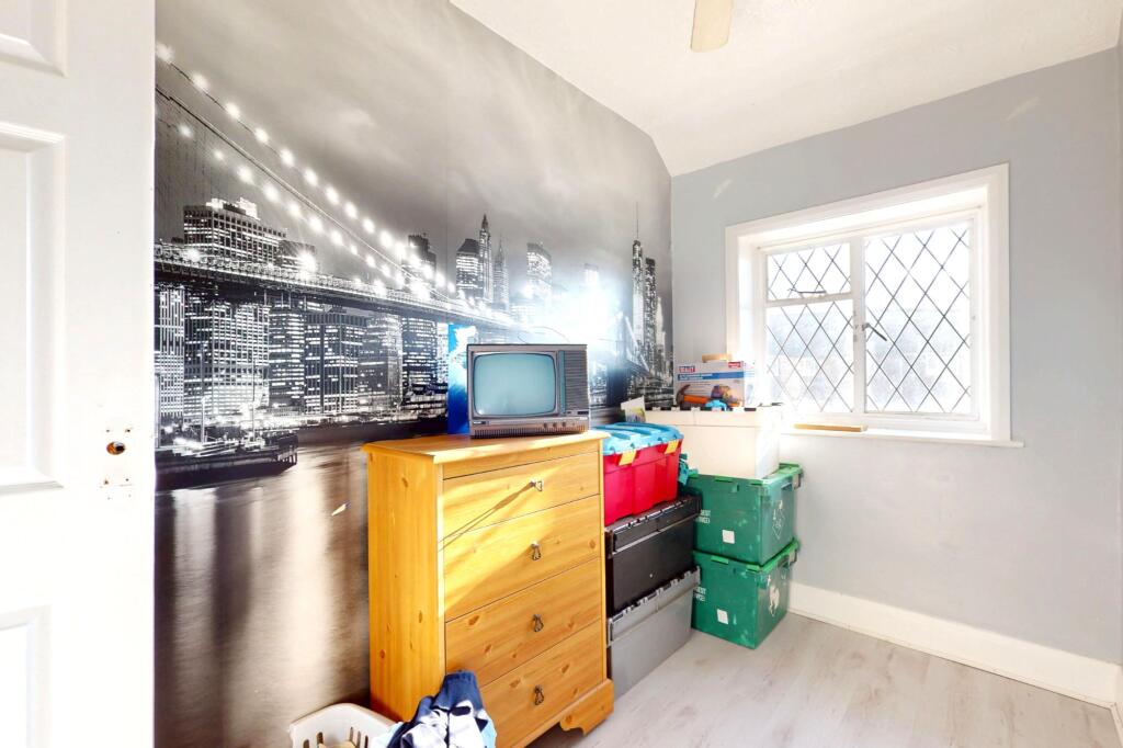 28 Barrow Grove, Sittingbourne, ME10 1LB