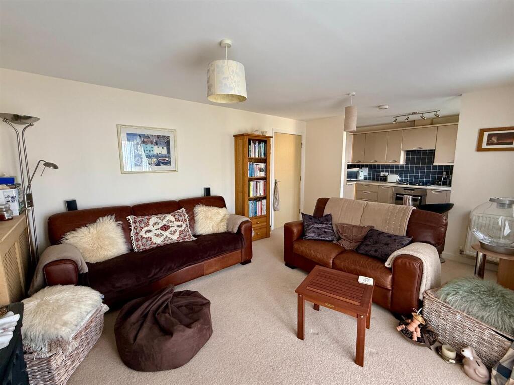 Living Room: