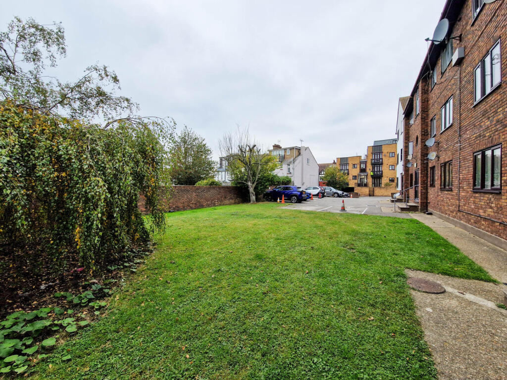 Communal Grounds