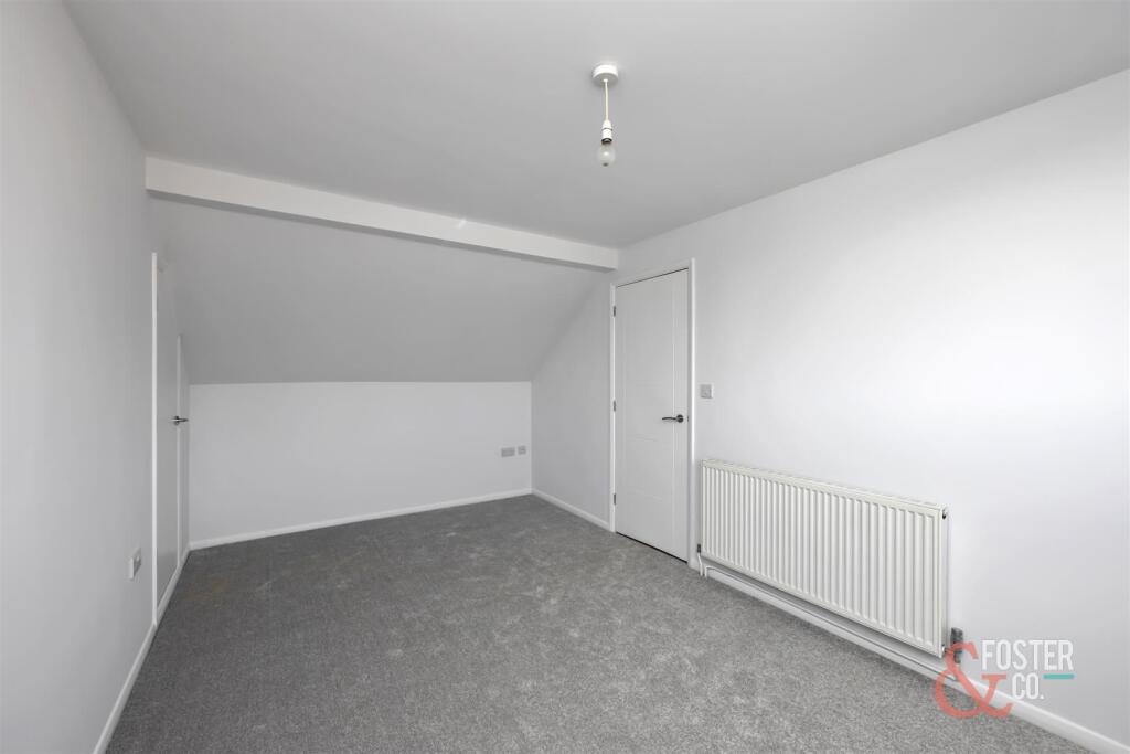 Mill Hill Close, 13-002.jpg