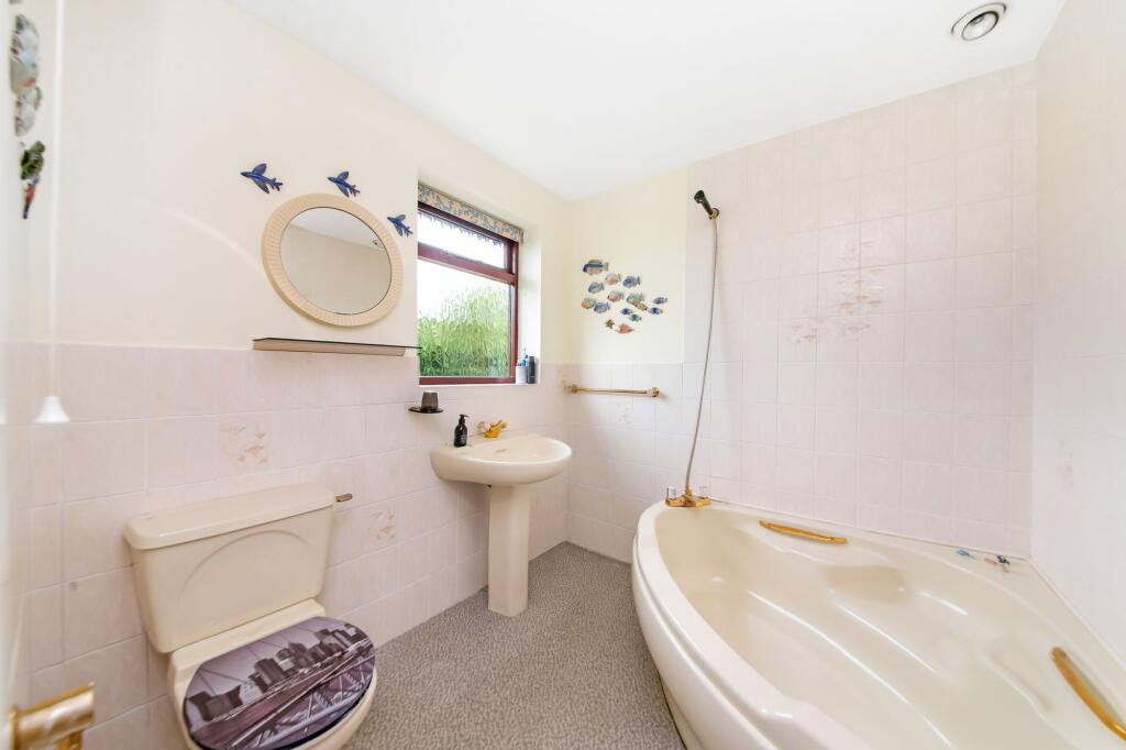 HOUSE BATHROOM