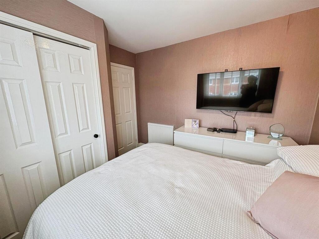 Bedroom 2 2