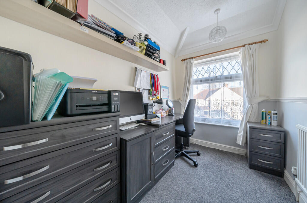bedroom3