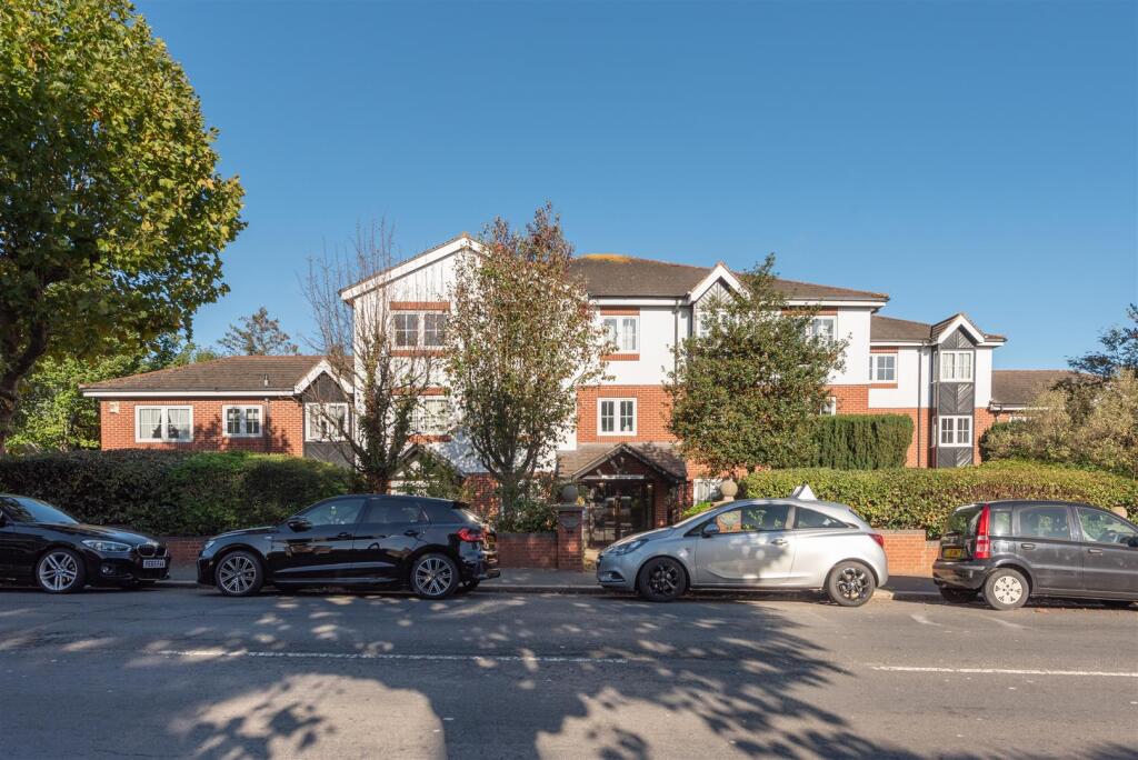 Woodmere 1.jpg