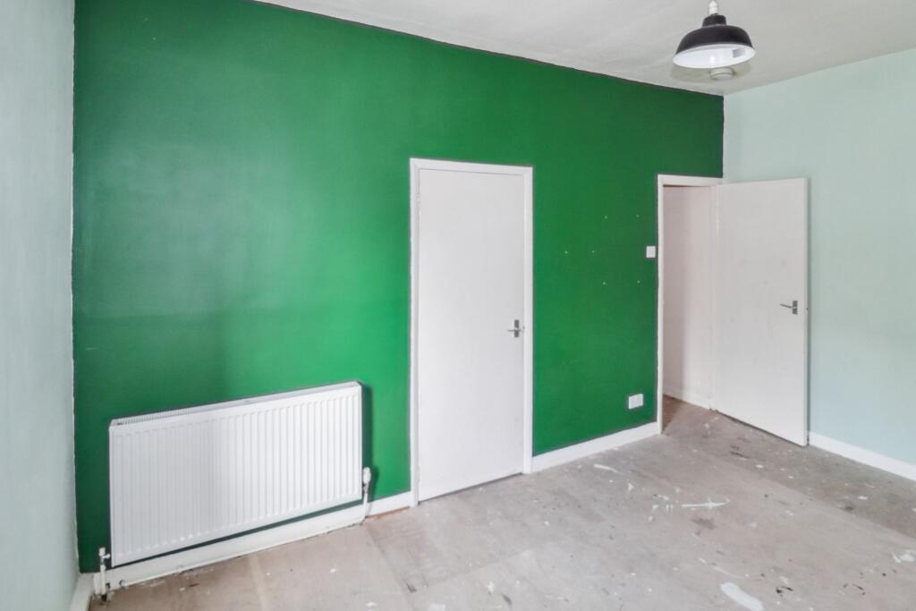 10 Claremont Street, Sowerby Bridge, West Yorkshire, HX6 2PD