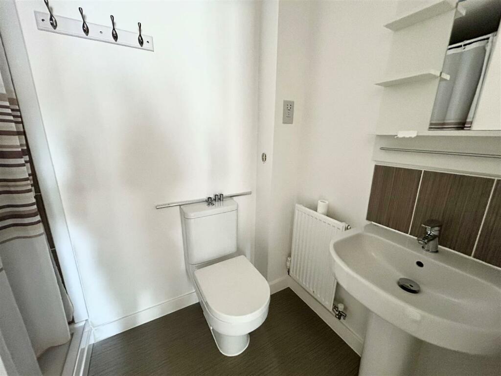 Ensuite.jpg
