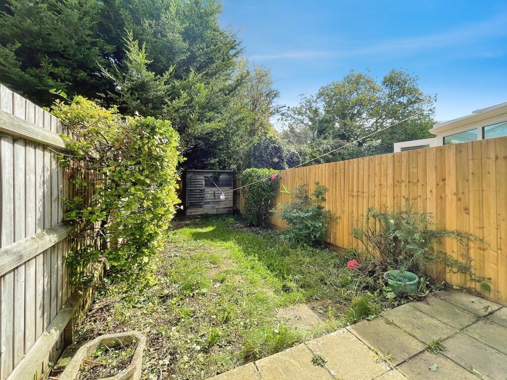 3c7bd903-garden 2...