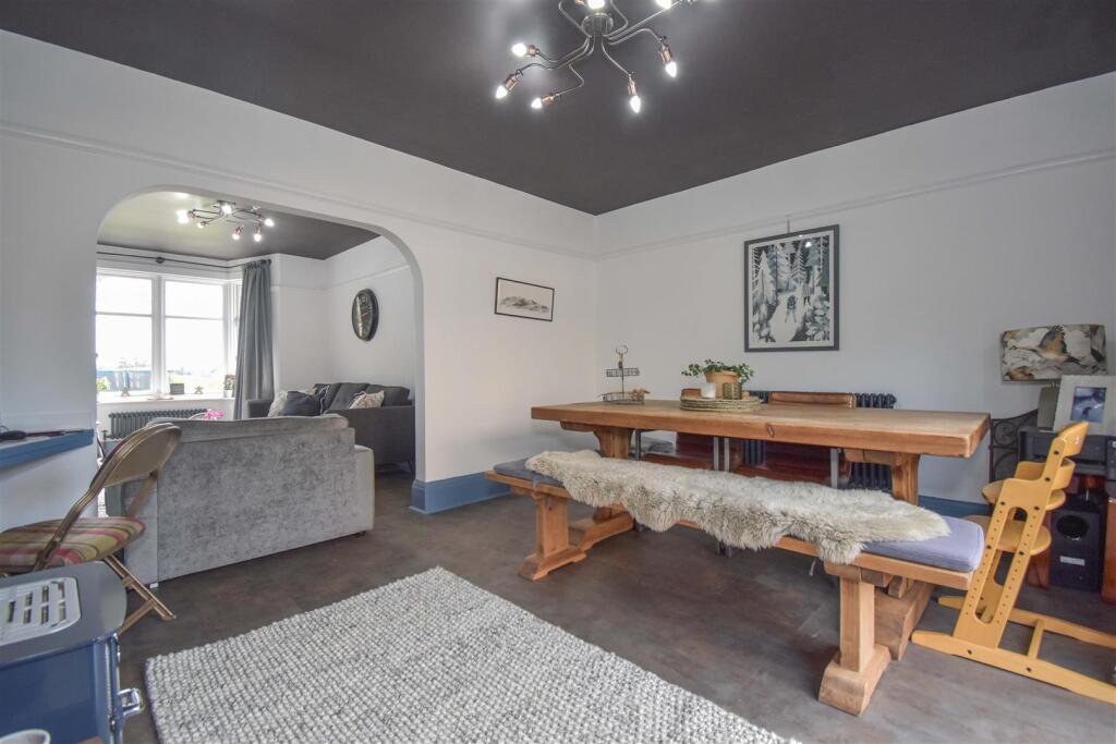 2 Fell Croft Dining Room a.jpg