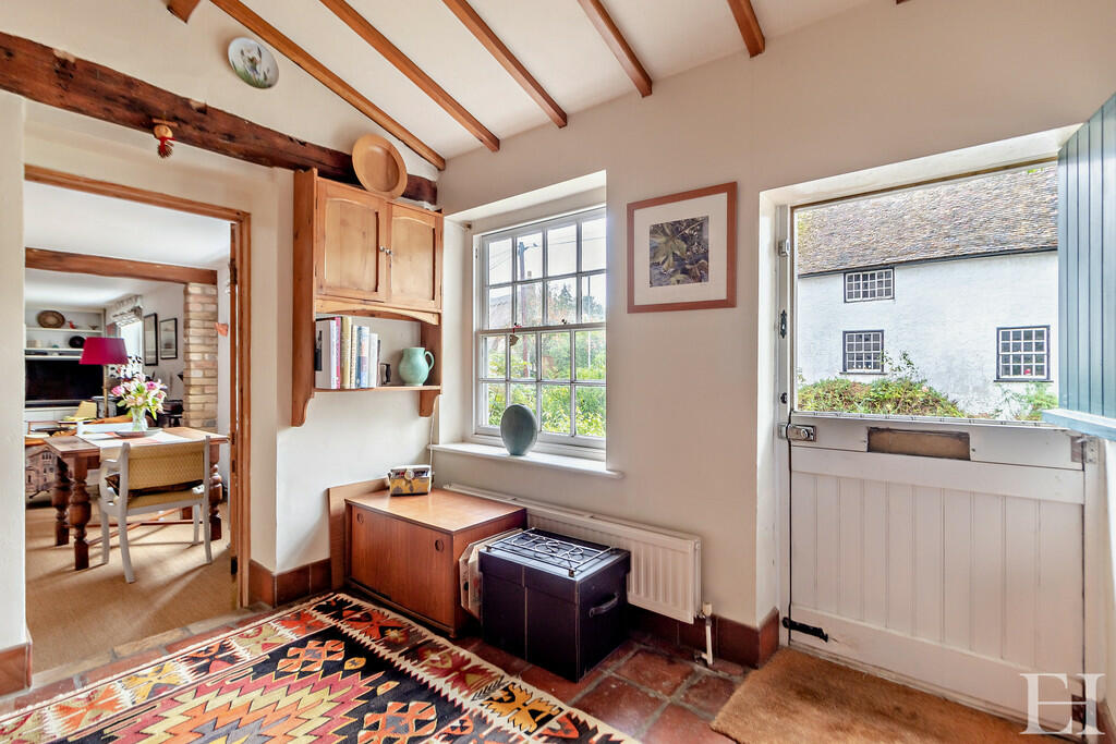 8623736-interiorW...