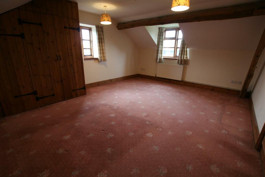 thegranaryhallow,bedroom.JPG