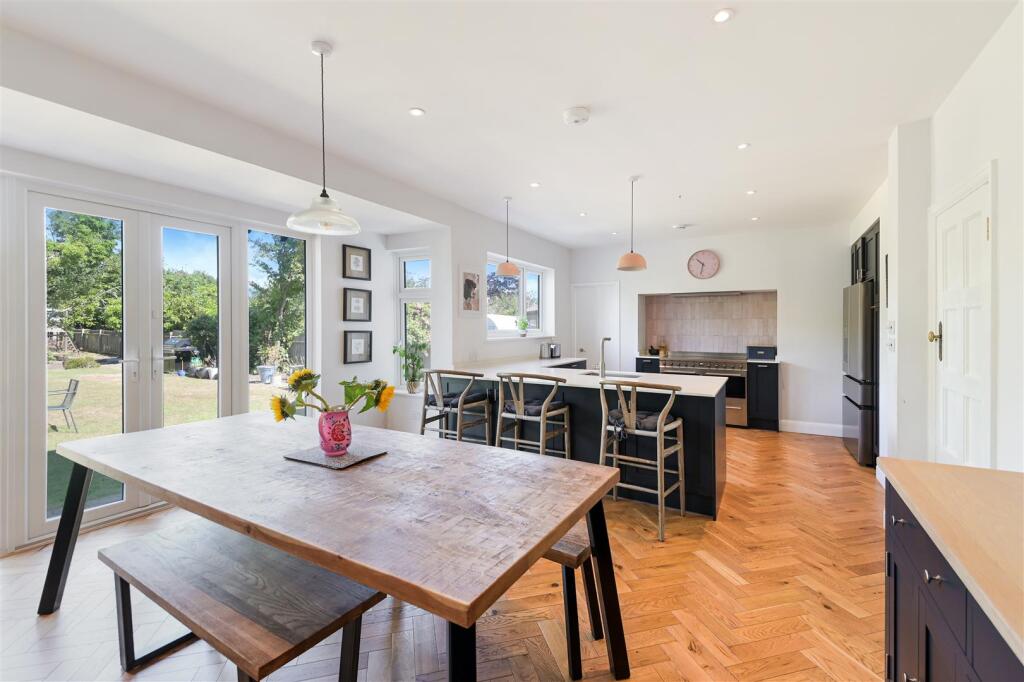 WEST HILL AVENUE (4).jpg