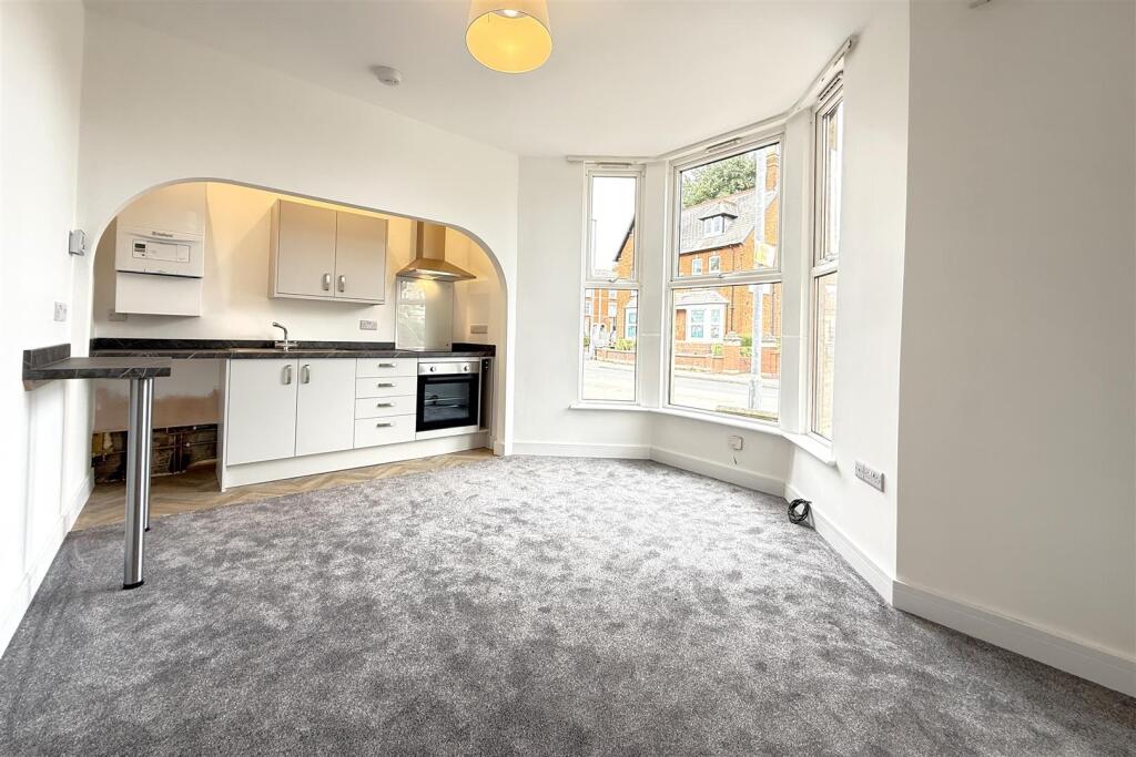 Living Room/Kitchen