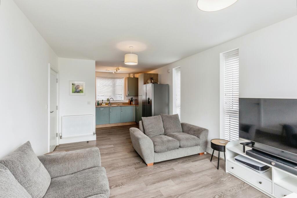 Open Plan Living/Kit