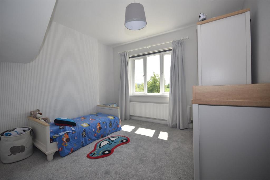 Bedroom 3.jpg