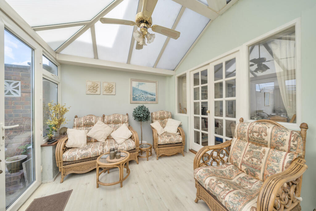 1301912-2-683b112...