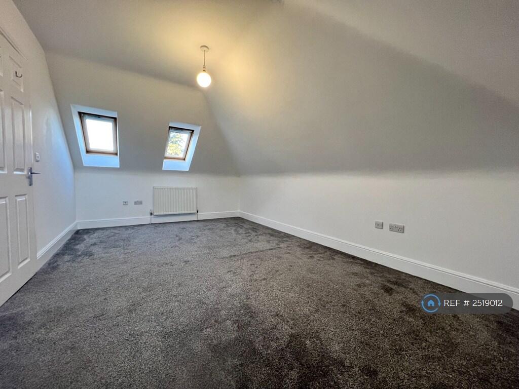 Triple Bedroom