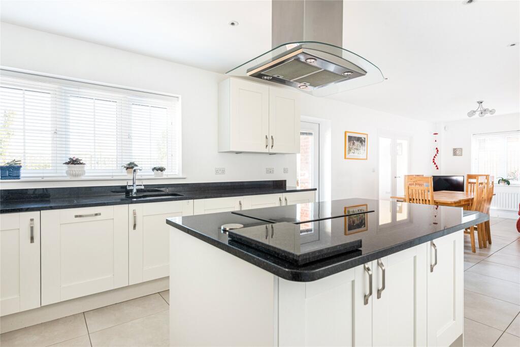 Kitchen/Brekfast Rm