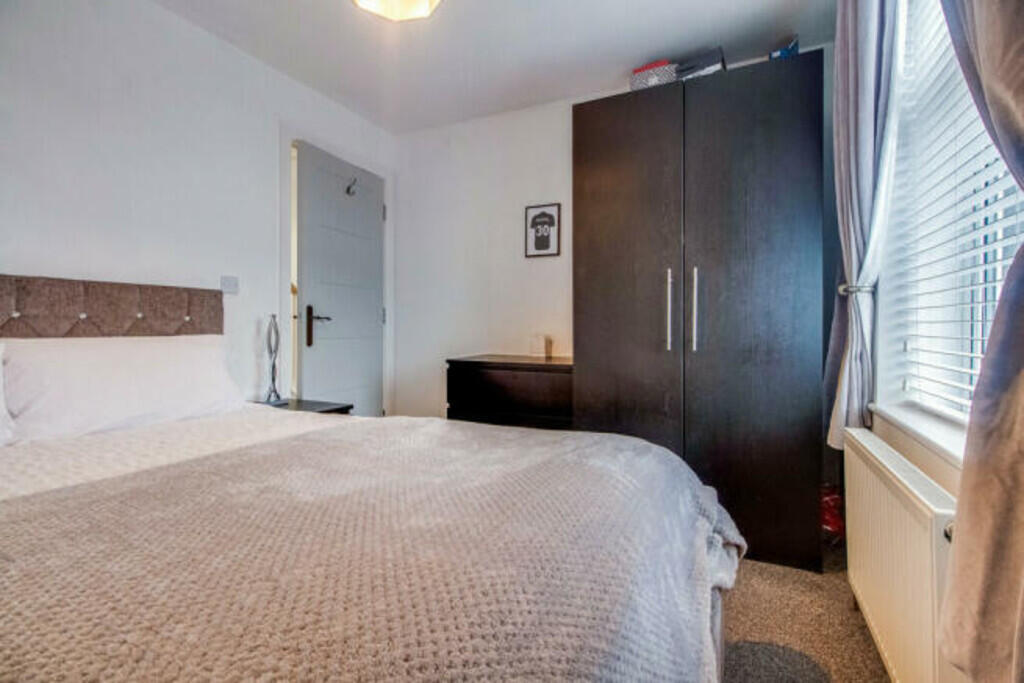 bedroom2