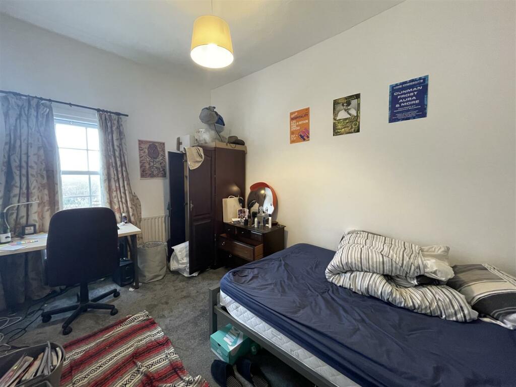 Bedroom Eight