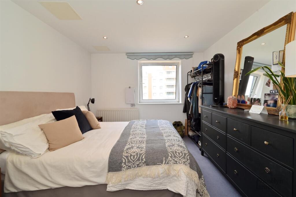 Wards-Wharf-Approach (1).JPG