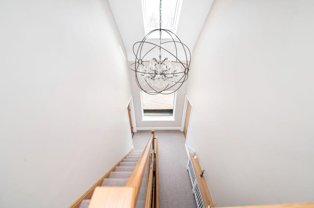 FIRST FLOOR LANDING