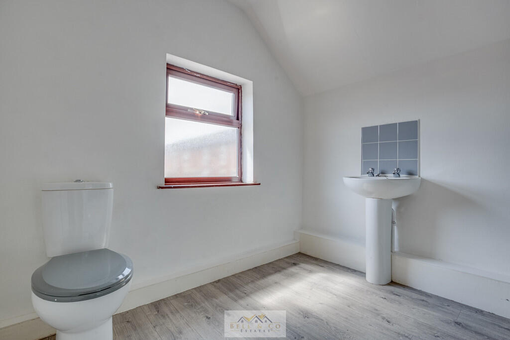 Bathroom 1.1