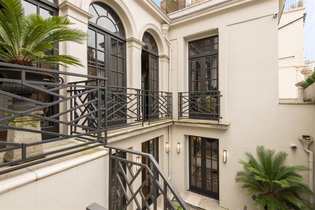 Knight Frank-Villa Blanca, Redcliffe Square-2_Hi.j